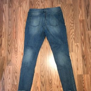 PacSun Jeans - Frayed hem skinny jeans ! PacSun Jeans - Frayed hem skinny jeans !